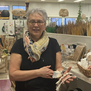 Atelier créatif enfants - Spécial Fête des mères – Rond de serviette feuille - porte-clé en Macramé